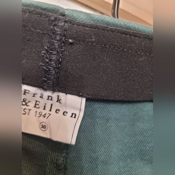 Frank & Eileen Derry Illusion Pull on Pants in Green Size 30 - Picture 6 of 7